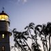 ハワイ・オアフ島の海岸線内にある「マカプウ灯台」を目指すトレイル